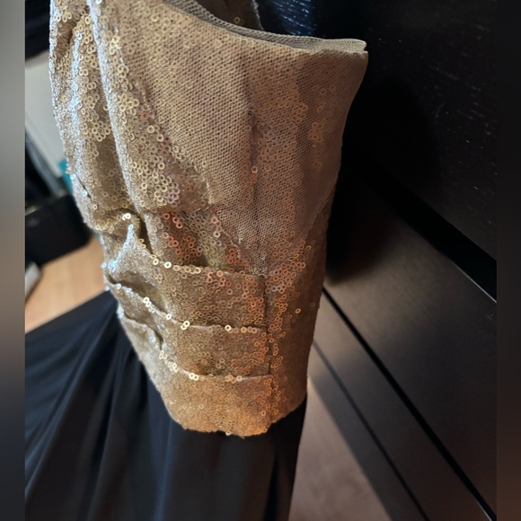 Long Sweetheart Neckline Sequin & Poly Chiffon Dress - Picture 8 of 14